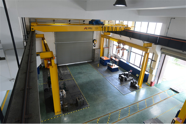 Types of overhead cranes