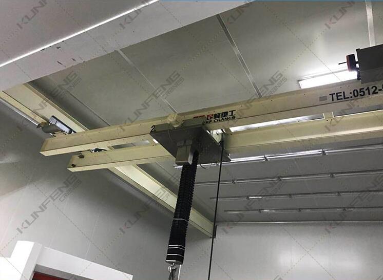 Cleanroom lifting solutions Cleanroom lifting solutions
