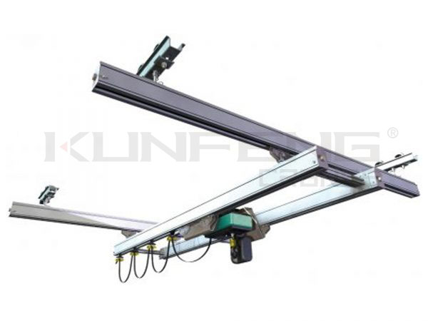 Daily inspection and maintenance requirements for clean room light cranes