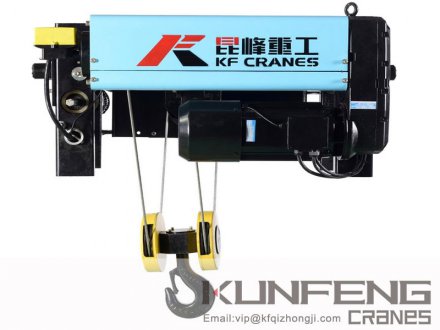 Electric Chain Hoist of Rolling Gantry Crane Electric Chain Hoist of Rolling Gantry Crane