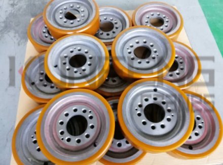 Can be customized according to your needs of polyurethane coated-rubber wheel parts