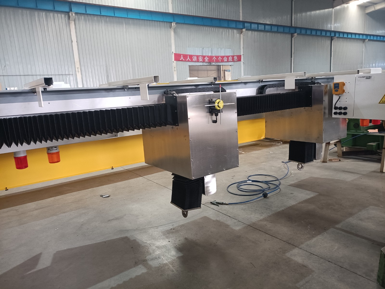 Stainless steel chain hoist