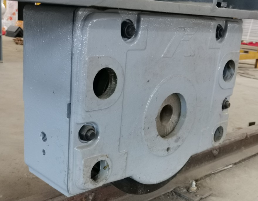 DRS travel wheel for gantry crane